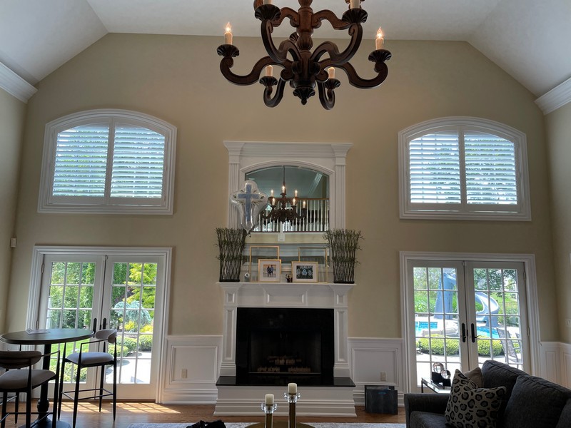 Hunter Douglas Custom Arch Top Plantation Shutters with 3 1/2 Inch Louvers in Wyckoff, NJ