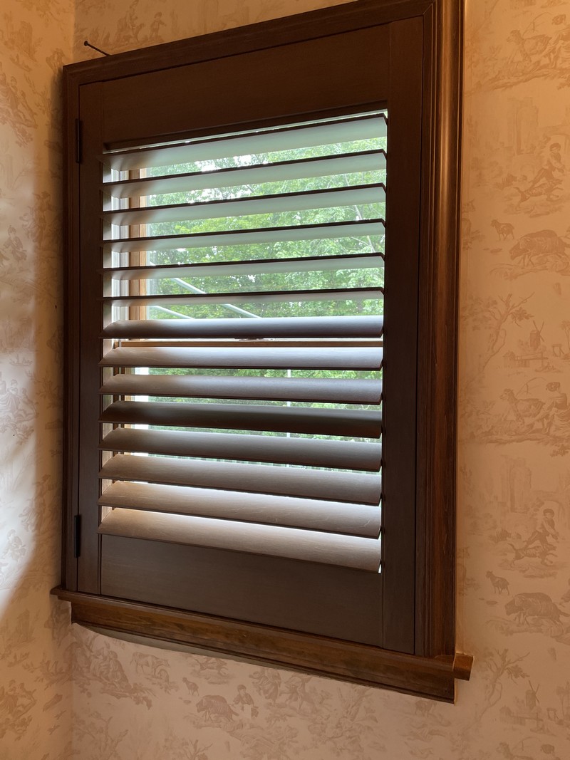 Hunter Douglas Real Wood and Faux Wood Plantation Shutters in Mahwah NJ