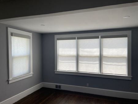 Top-Notch Alta Cordless Roller Shades with Fabric-Covered Cassettes in Teaneck, NJ Thumbnail