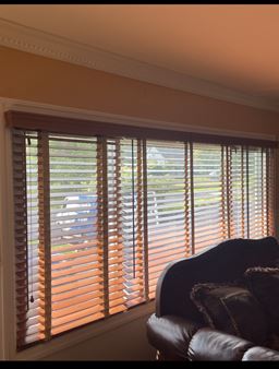 Top-Quality, Custom Hunter Douglas Real Wood Blinds in Airmont, NY Thumbnail