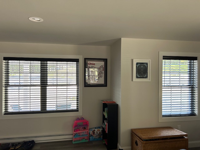 Chic Hunter Douglas Wood Blinds in Dark Ebony Stain Installed in Milford, PA